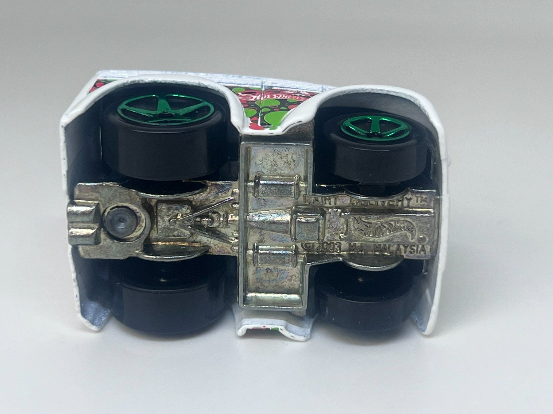 Hot Wheels Modellini d'auto: Hot Wheels Dairy Delivery #91 – Usato da Wildegg venduto da LaaBoutique 3