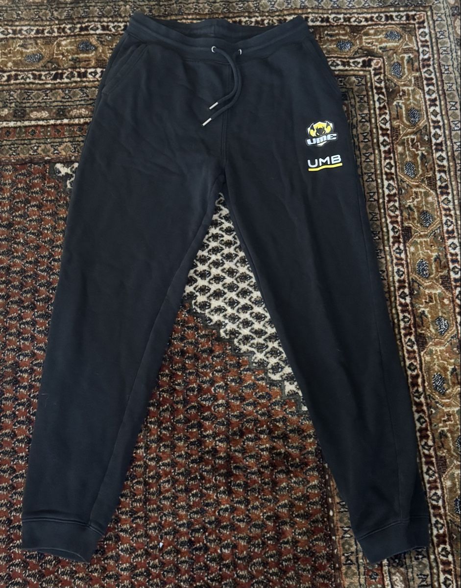 Hosen: Trainerhose – Neu (gemäss Beschreibung) aus Rapperswil SG von riy_f85n