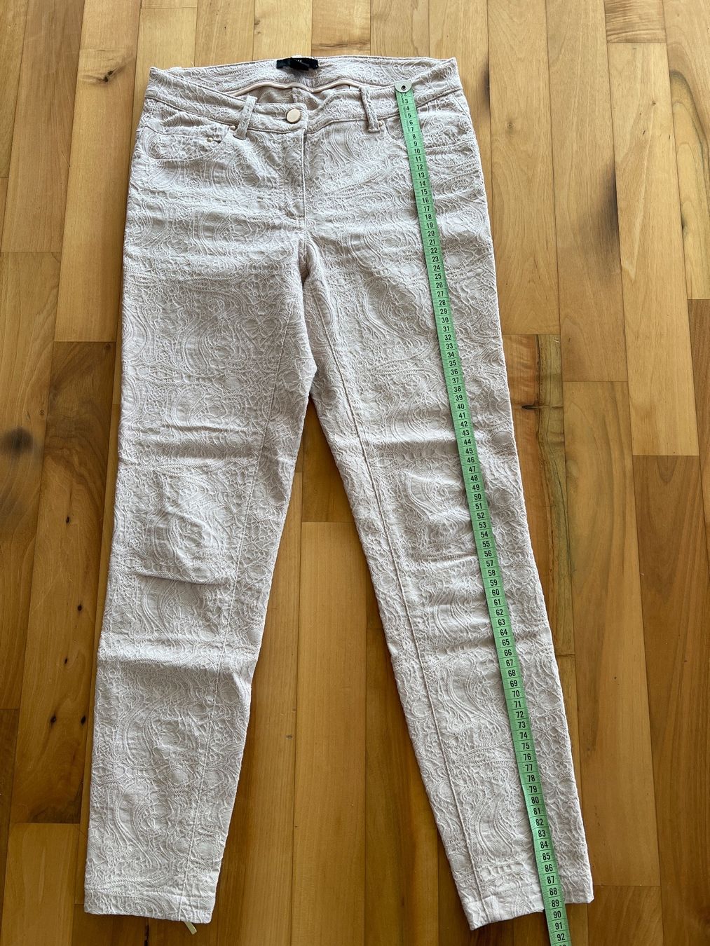H&M Pantaloni: Hose eng anliegend – Usato da Endingen venduto da chocosweet