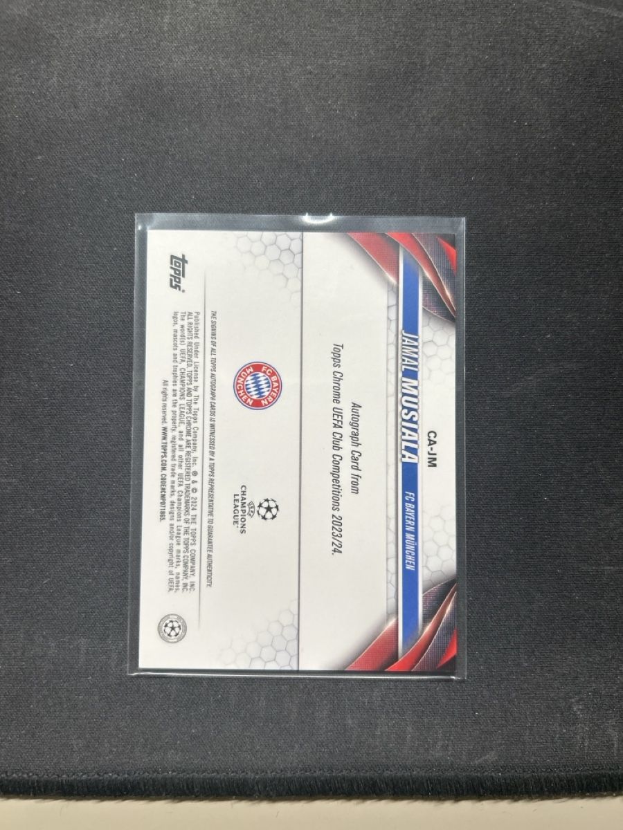 Topps Carte collezionabili: Topps chrome Musiala Gold Lava Auto – Usato da Greppen venduto da hcv_cc2r 1