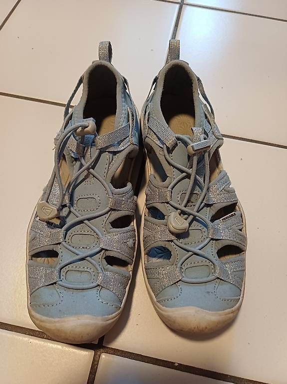 Chaussures garçon: Gr. 32/33 Keen Sandalen – D'occasion à Hallwil par Ursina83 1