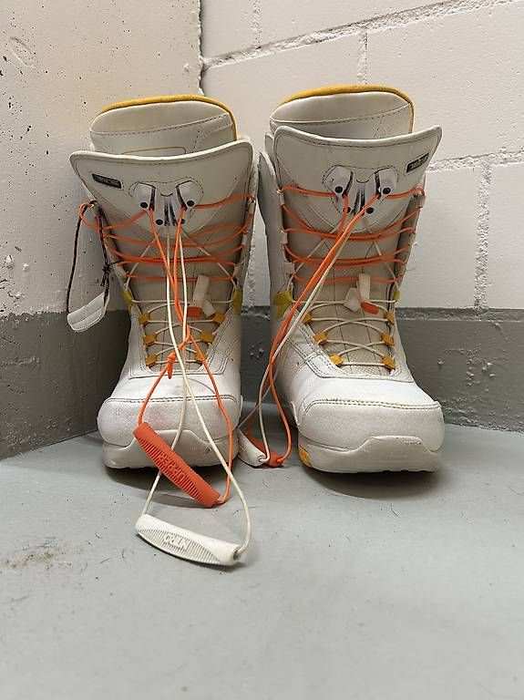 Herrenschuhe: Snowboard Schuhe – Gebraucht aus Goldach von ann_syf8 1