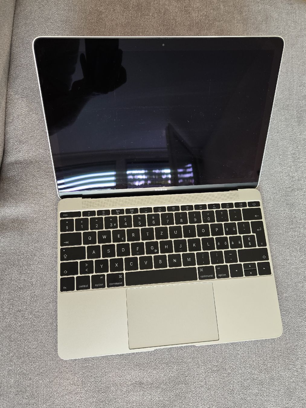 Apple Portables: Apple Macbook 12", 2015, 8GB RAM, 250 GB SSD – D'occasion à Zollikofen par Christof_Michel 1