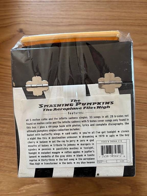 CD: A vendre NEUF box CD  the aeroplane – Usato da Marin-Epagnier venduto da Moi 1