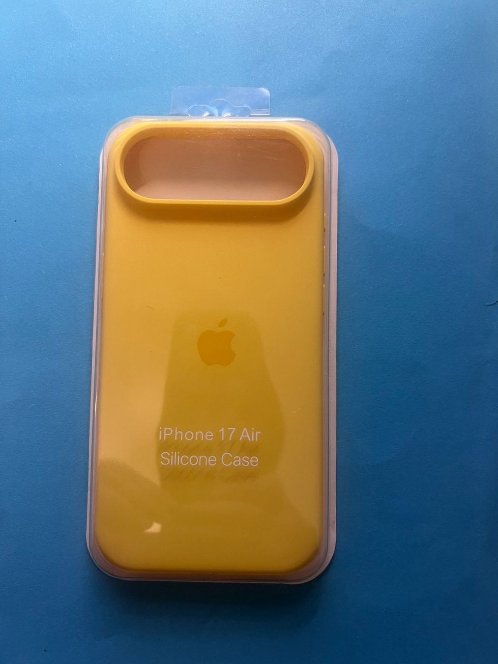 Cover & Protezioni schermo: Coque iPhone 17 AIR Différentes couleurs. Hülle – Usato da Eysins venduto da pro_7lnq 7