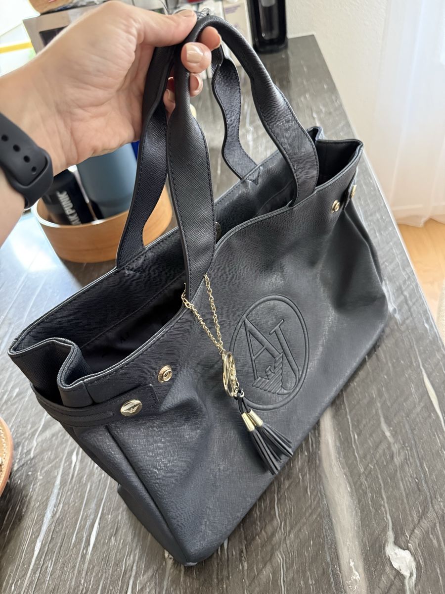 Armani Borse da donna: Armani Jeans leather bag – Usato da Zürich venduto da sas_5f2h 2