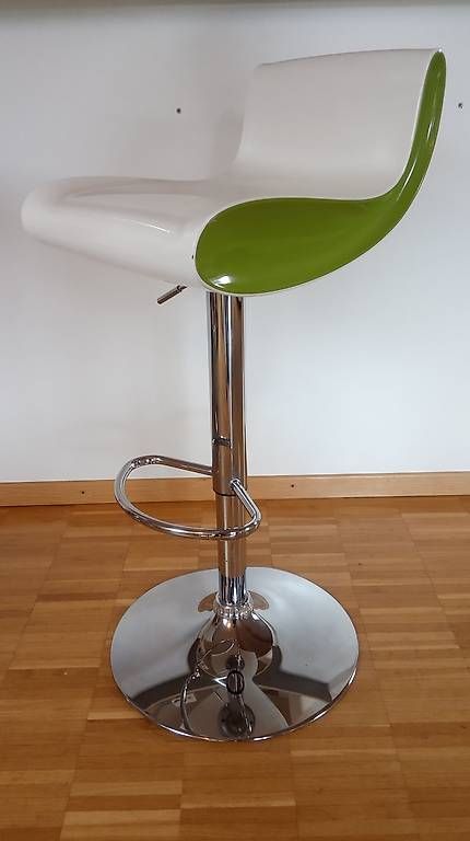 Tabourets: 2 Tabourets de bar design / 2 Design Barhocker – D'occasion à Dombresson par gui_x8rp 1