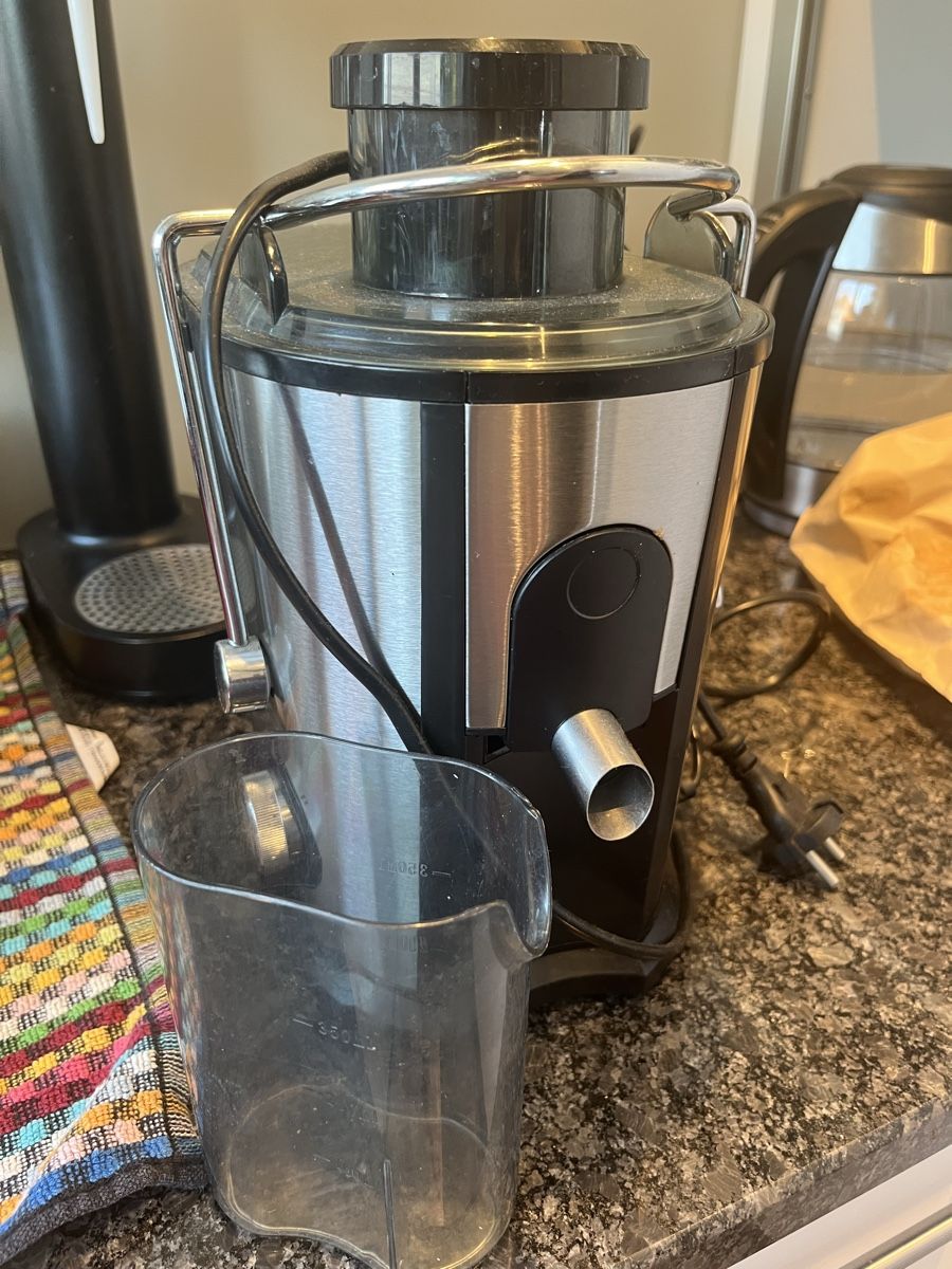Elettrodomestici da cucina: Juice extractor  – Usato da Basel venduto da rug_7r5p