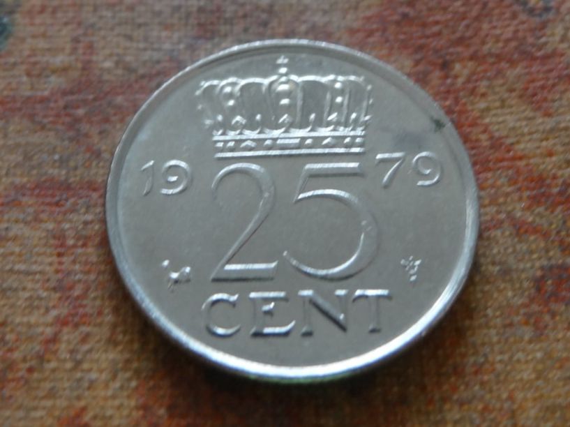 Tutti le monete: PAYS-BAS  Nederland  25  Cent  1979 – Usato da Romanel-sur-Lausanne venduto da Swift13
