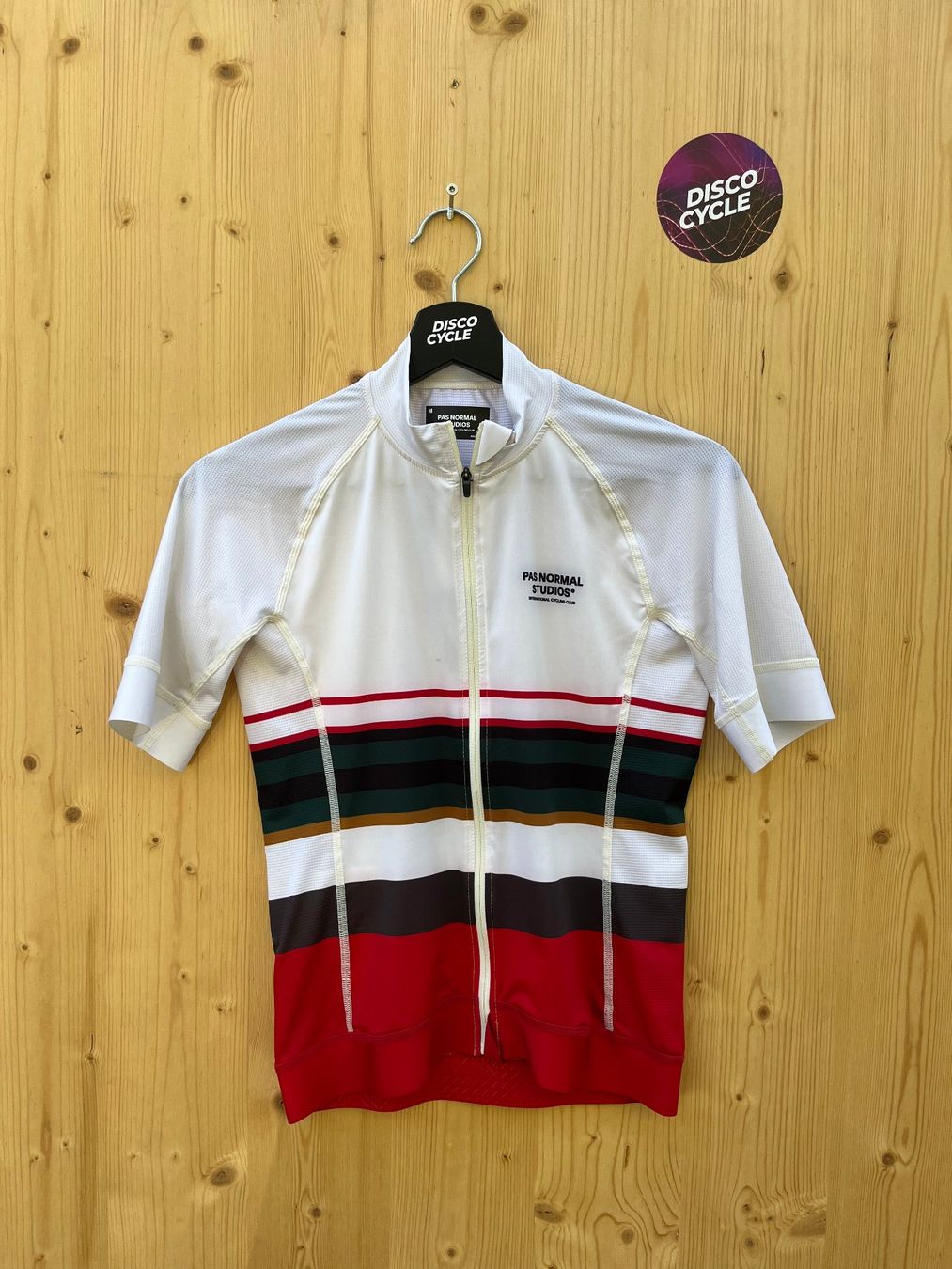 Pas Normal Studios Canottiere & Pantaloni: % Pas Normal Studios Men's Mechanism Jersey - Off White M – Nuovo e nell'imballaggio originale da Bern venduto da Disco_Cycle