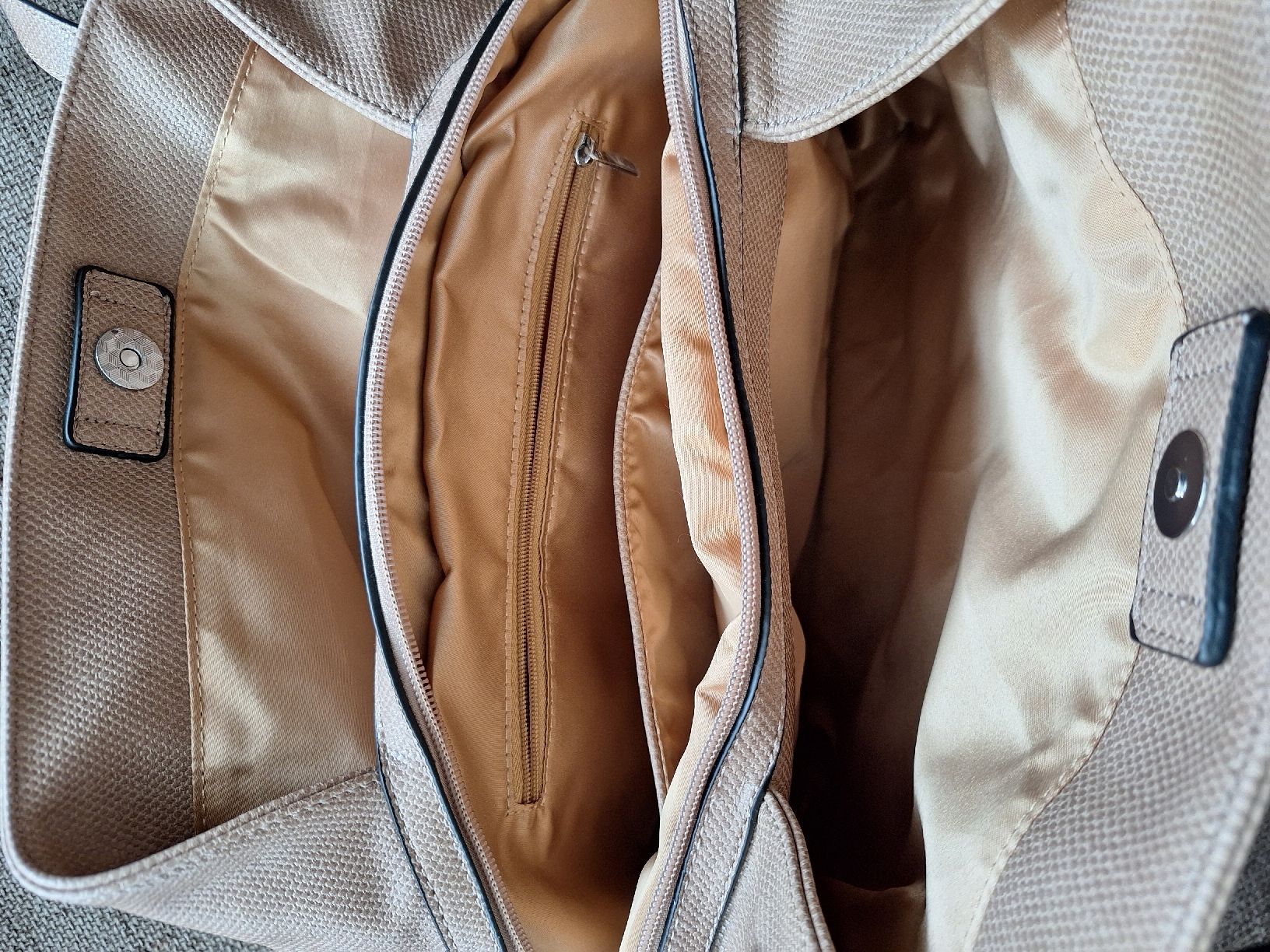 Borse da donna: Handtasche, geräumig & stylisch. – Usato da Bassersdorf venduto da Makeje58 4