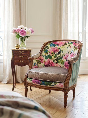 Poltrone: Eleganter Fauteuil Sessel - neu bezogen – Usato da Wädenswil venduto da Vollwertig