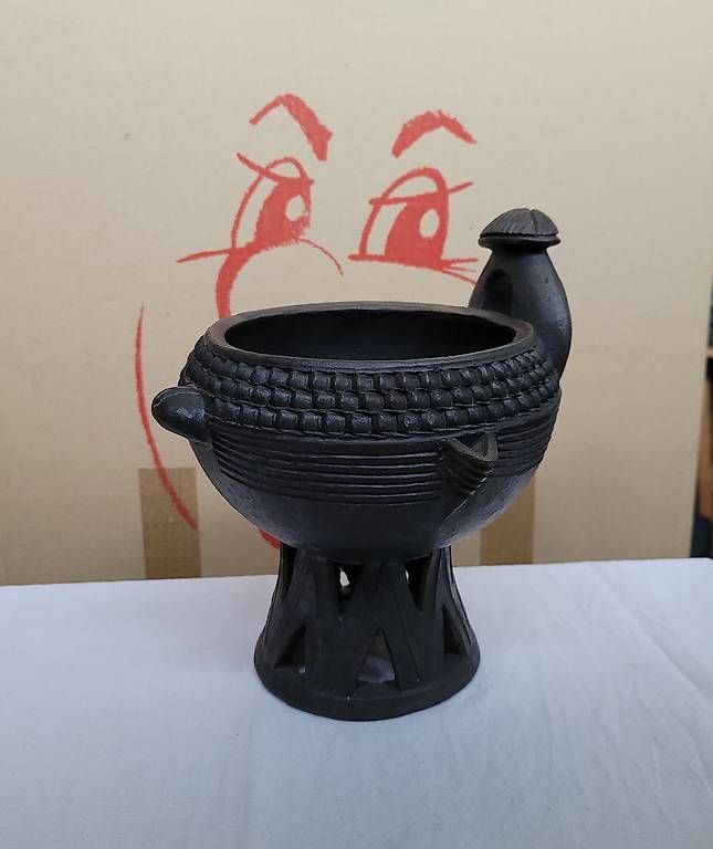 Vase & Récipients: Kleine handgeschnitzte Gussvase / Deko Gefäss – D'occasion à Berneck par tin_9llh 1