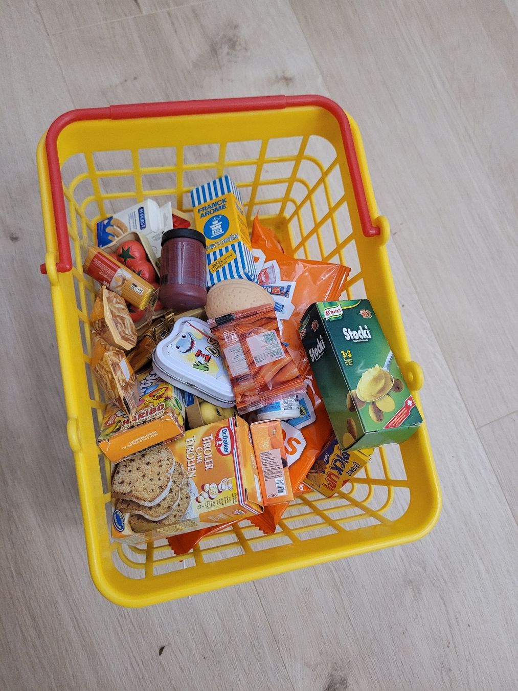 Spielzeuge: Zubehör Verkäuferlilade – Gebraucht aus Lupsingen von sta_wgg5 5