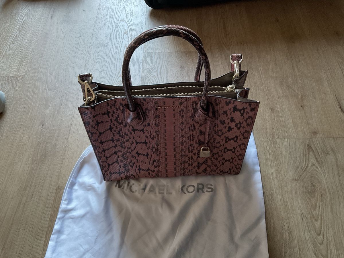 Michael Kors Taschen für Damen: Sac en cuir rose Michael Kors – Neu (gemäss Beschreibung) aus Genève von vic_s9c5