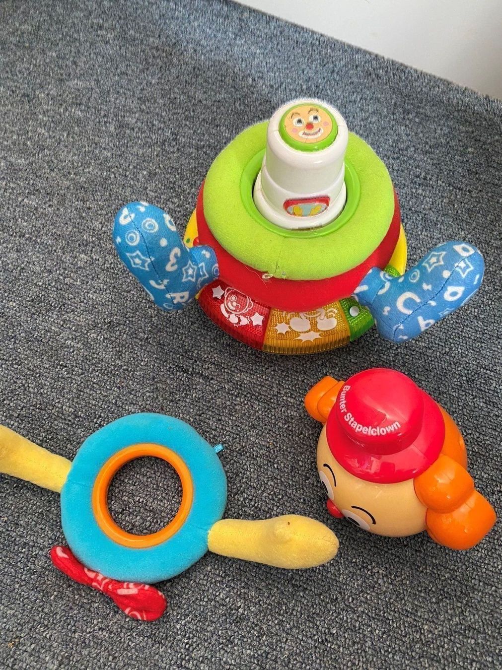 Vtech Spielzeuge: Bunter Stapelclown mit Musik & Lichter – Gebraucht aus Dietlikon von Ss11