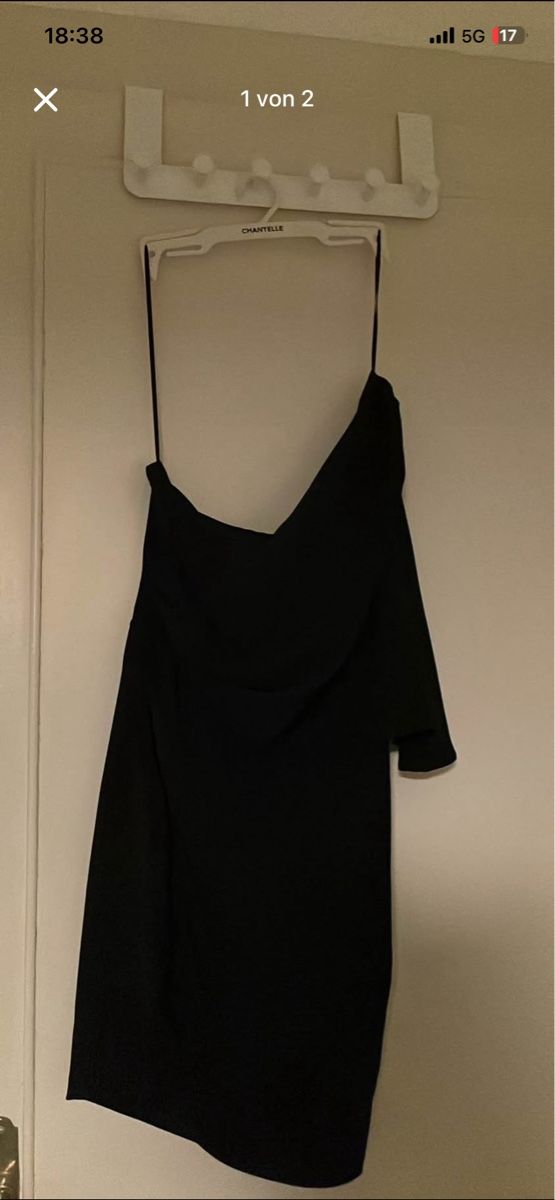 Kleider: Schwarzes elegantes asymmetrisches Minikleid – Neu (gemäss Beschreibung) aus Zürich von AnjaStauffer