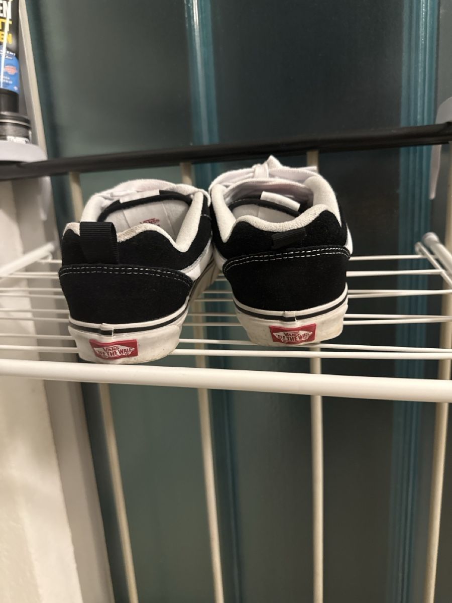 Vans Chaussures hommes: Vans 🤝 – D'occasion à Malleray par sam_6hg8 3