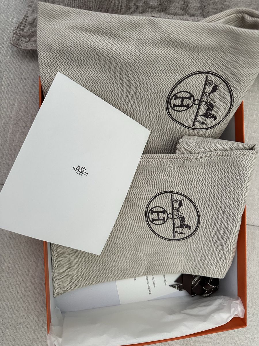 Hermès Damenschuhe: Hermes Oran 37.5 – Neu (gemäss Beschreibung) aus Rudolfstetten von Jenna.Bananna 3