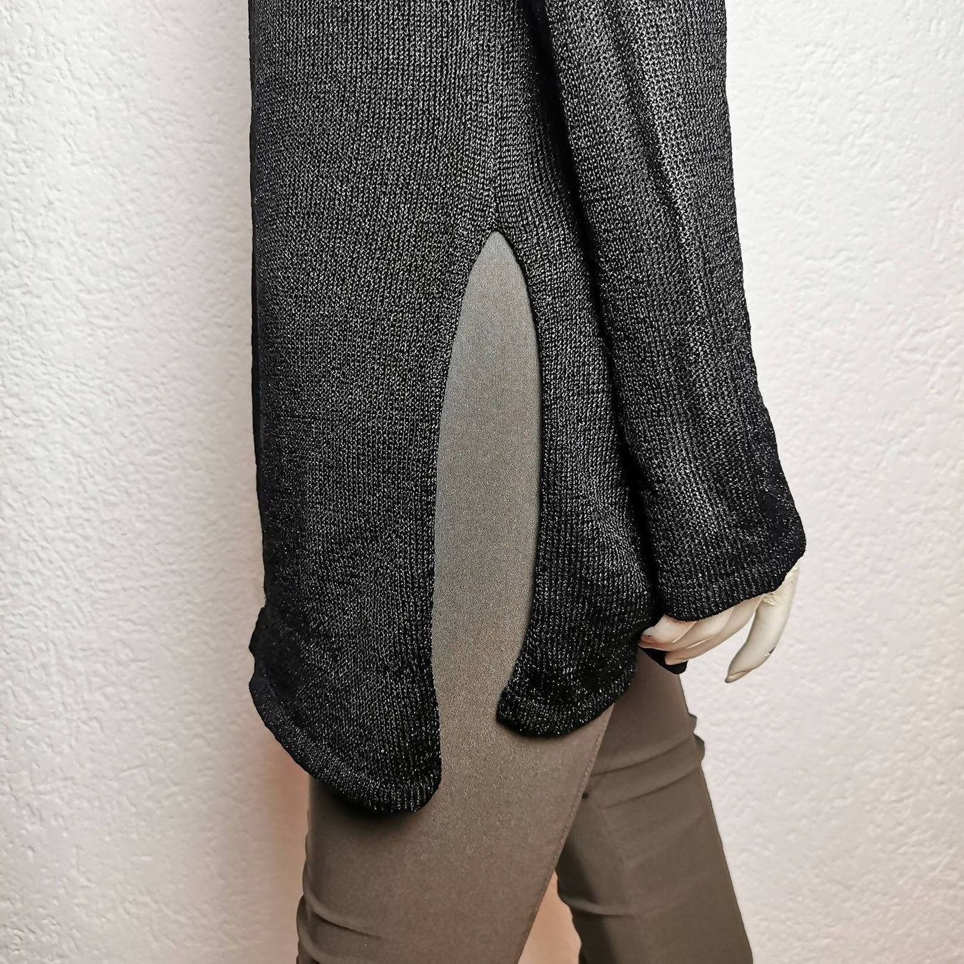 H&M Maglioni & Felpe: H&M Glitzer Strick-Oberteil schwarz - S – Usato da Wettingen venduto da JasminL92-3 1