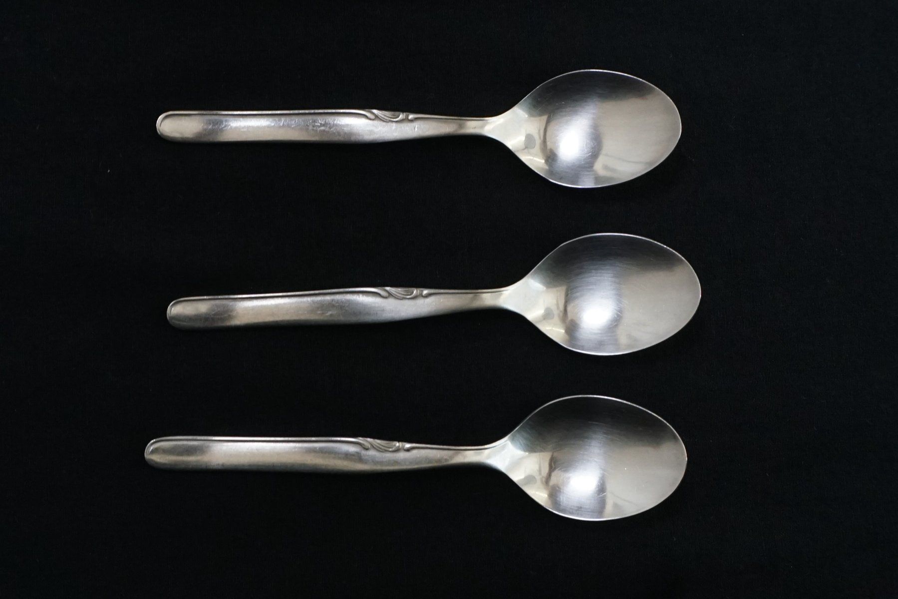 Set di posate: Edelstahl-  Besteck-Set 24-teilig – Usato da Pratteln venduto da Restwert_Pratteln 5