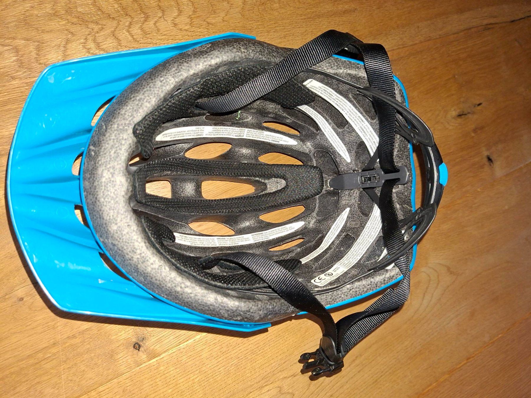 Caschi: Fahrrad Helm Giro Gr. S 51-55cm – Usato da Grabs venduto da Windancer 1