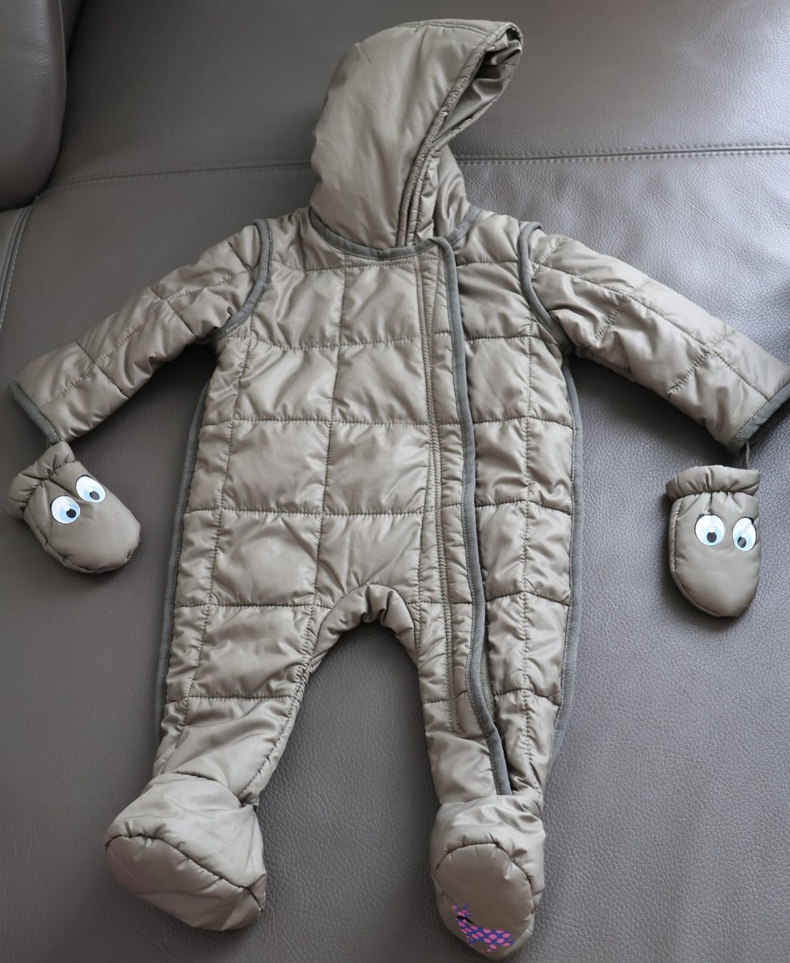 Pagliaccetti: KINDER STELLA MCCARNTEY OVERALL 6 MONATE – Nuovo (secondo la descrizione) da Balzers venduto da MinimenschMia