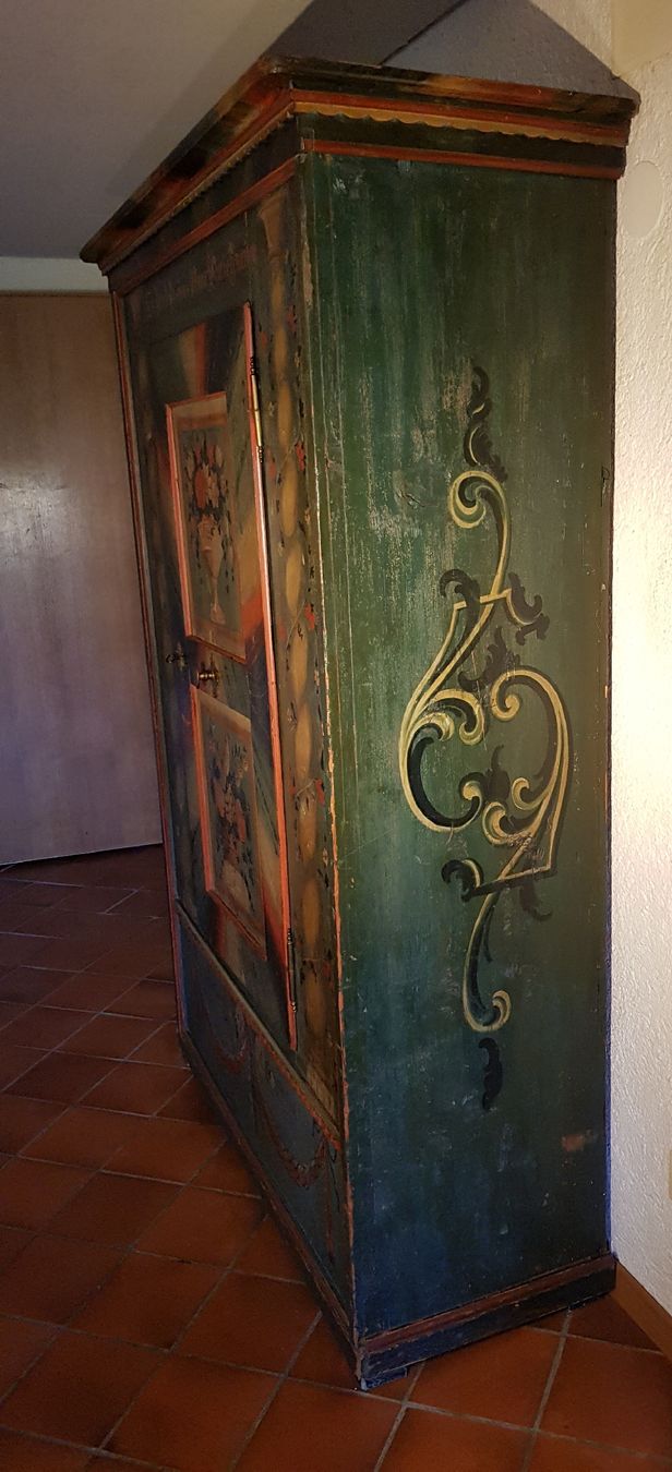 Armadi: Antlker Holzschrank ca. 1840 – Usato da Erlenbach ZH venduto da wem_6f9c 2