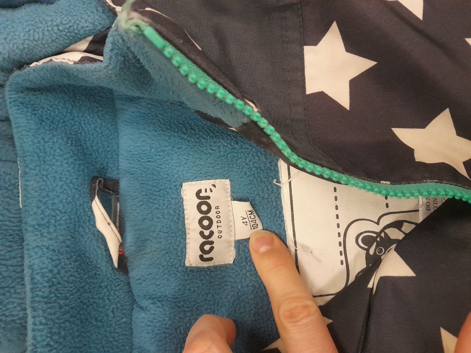 Racoon Jacken & Mäntel: 104 Racoon Jacke Winter blau Sterne – Gebraucht aus Sevelen von boutiquenounou 1