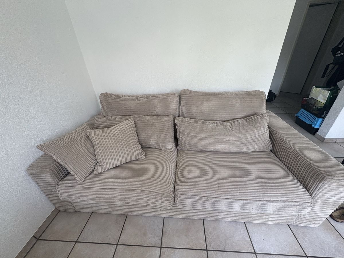 Sofas: Comfy Corduroy Sofa   – D'occasion à Lüscherz par ine_rdx7 3