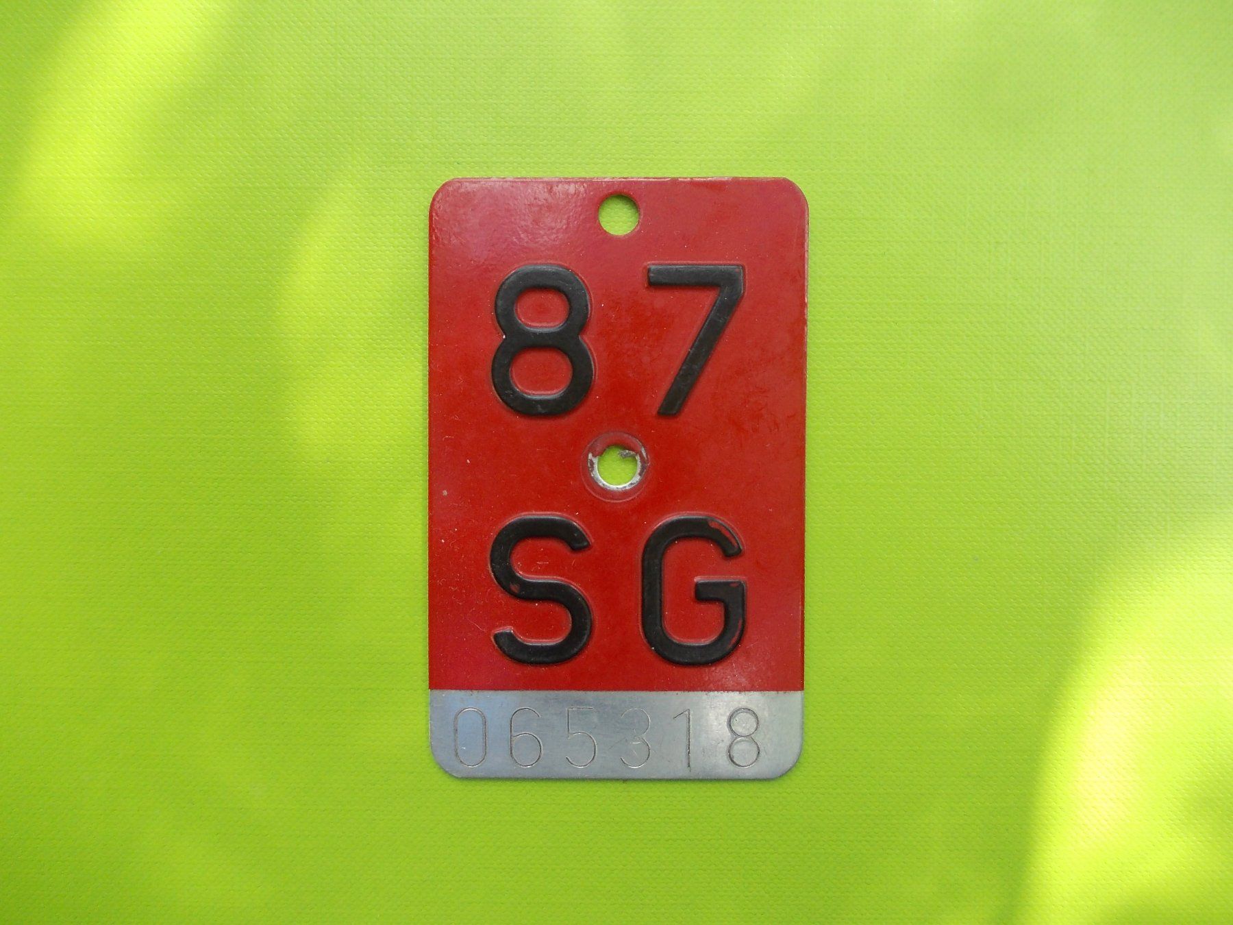 Schilder: Velonummer / Fahrradnummer SG 87 – Gebraucht aus Gsteigwiler von HORMIGA21