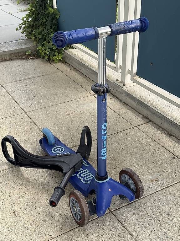 Kickboard: Trottinett Micro inkl Sitz – D'occasion à Thun par gab_79hj