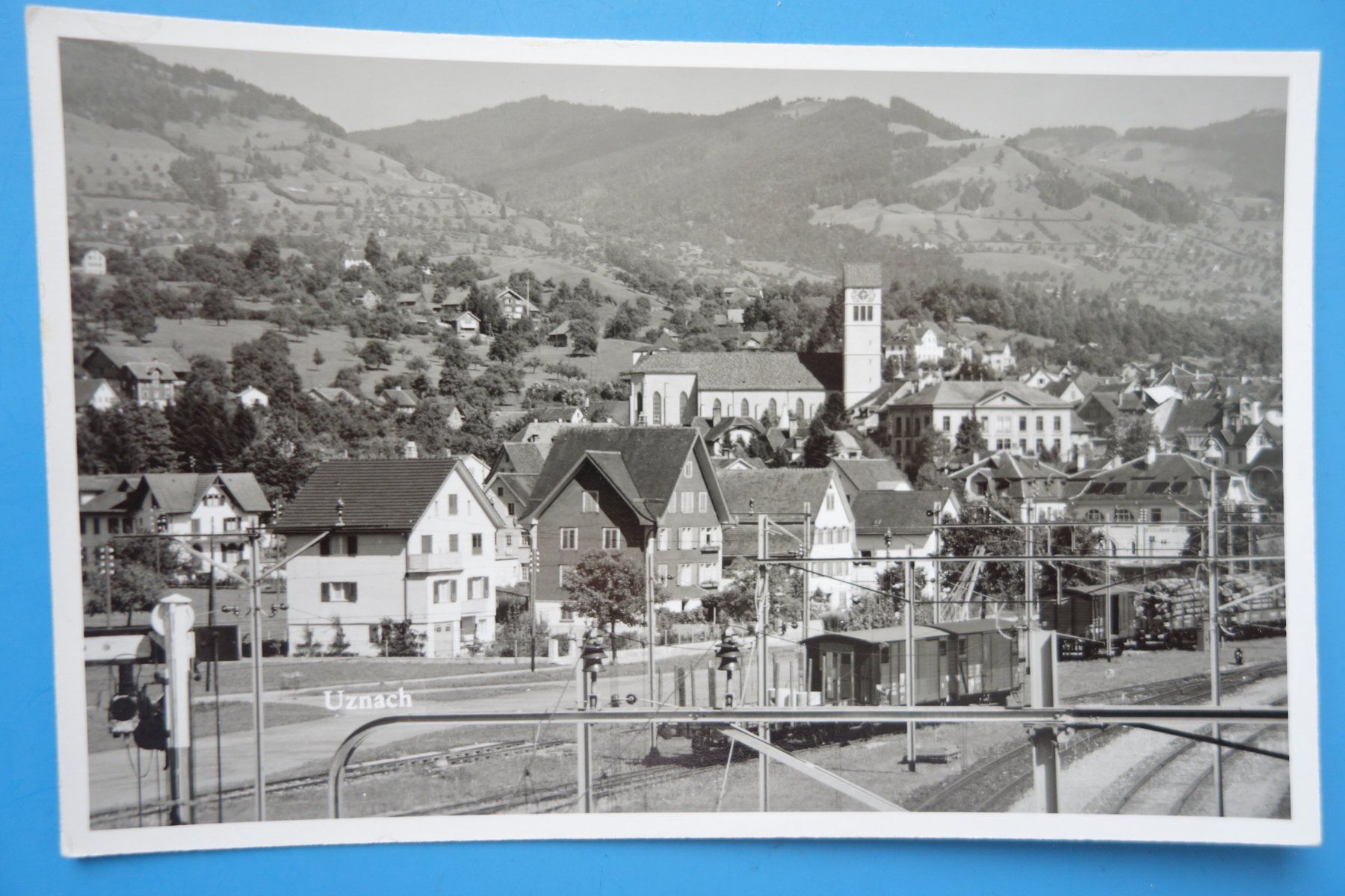 Cartoline postali: UZNACH - Bahnhof mit Dorfansicht - 1944 – Usato da Ibach venduto da Ibanto