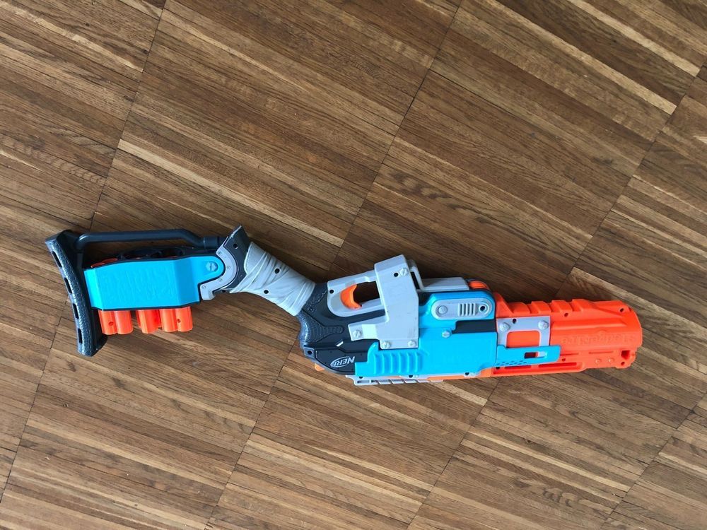 Nerf Zombie Strike sledgefire Neuf dans sa boite pas de