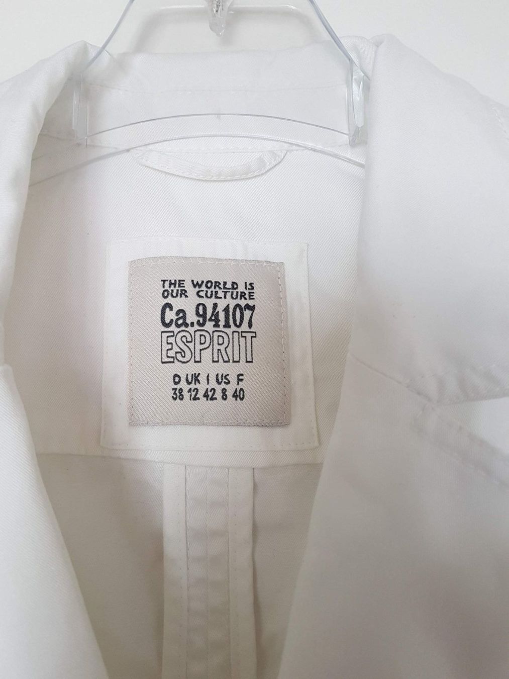 Giacche: Weisse Jacke Gr. 38 von ESPRIT – Usato da Herrliberg venduto da Jummi 2