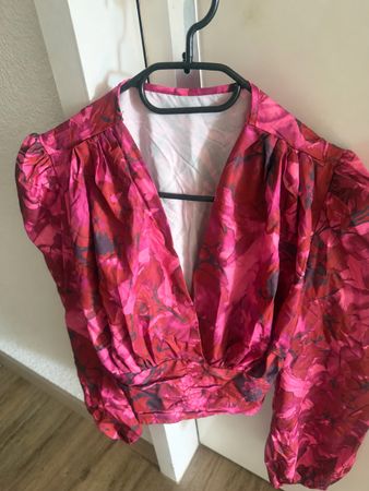 Damen Bluse floral pink rot langarm in sehr guten Zustand