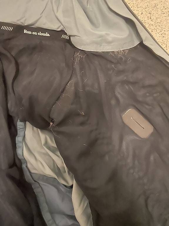 Jacken: On - Weather Jacket – Gebraucht aus Zürich von Kathikap 4