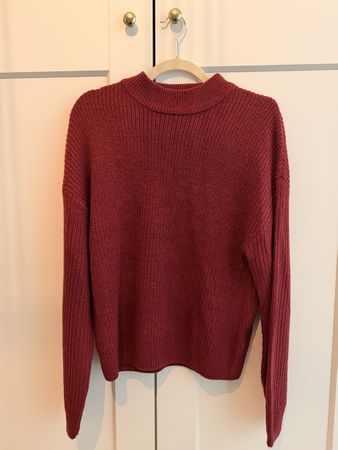 Sister Knitwear Burgundy Sweater, Size L - Cozy Fall!