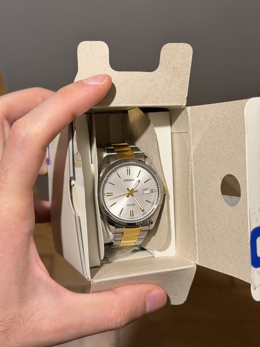 Casio Uhren: Casio Quartz Uhr – Neu (gemäss Beschreibung) aus Basel von syxcv 1