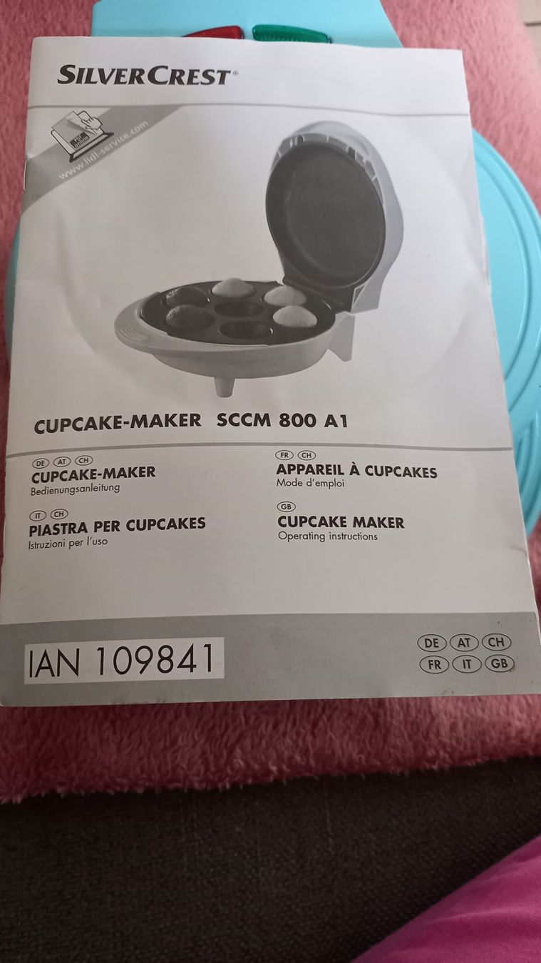 SilverCrest Elettrodomestici da cucina: Machine à Cupcakes Silvercrest SCCM 800 A1 comme neuf! – Nuovo (secondo la descrizione) da Yverdon-les-Bains venduto da Monique6 2