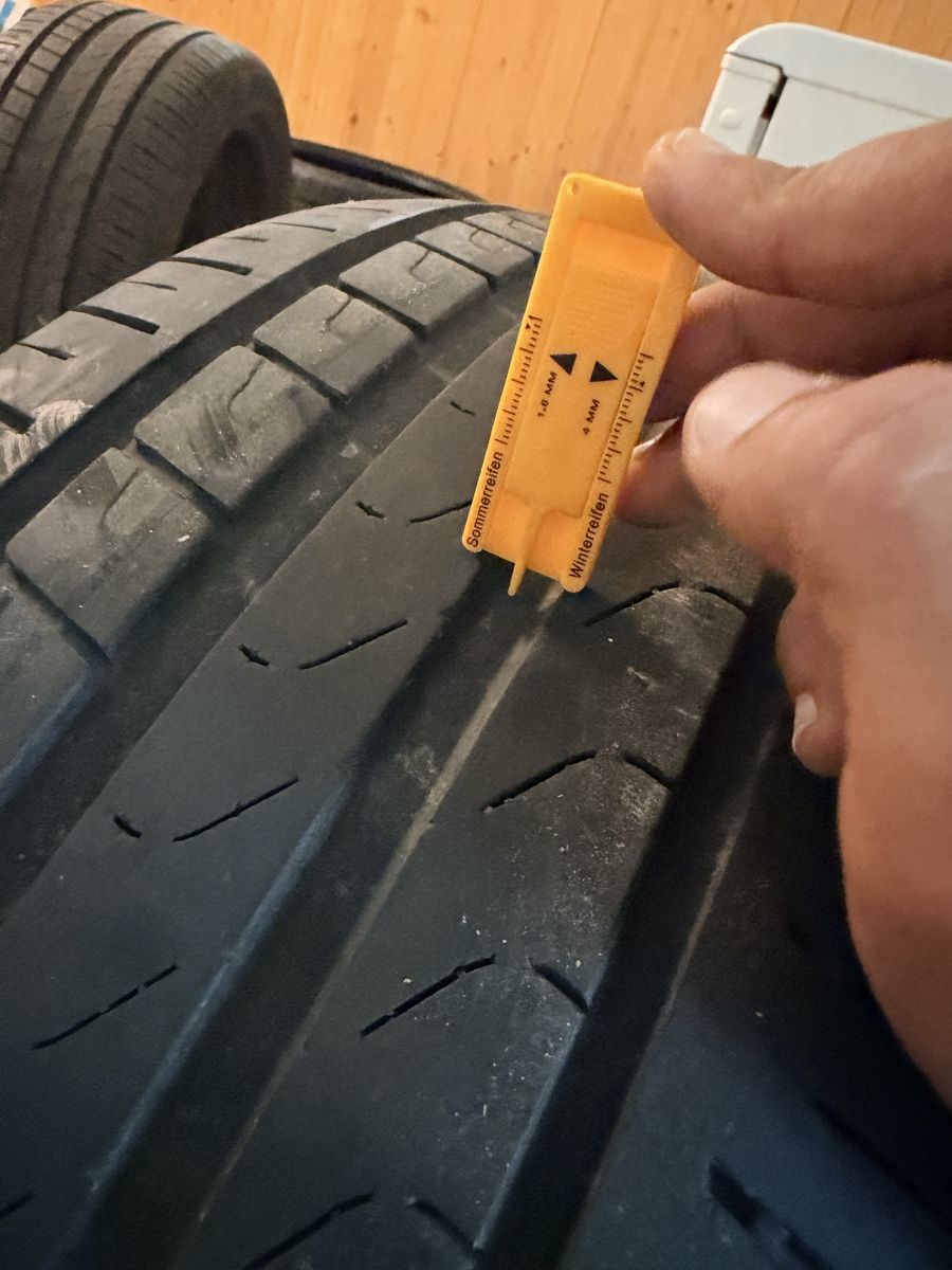 Sonstiges Schreiben & Zeichnen: 255/40/20 pirelli Scorpion – Gebraucht aus Mönchaltorf von mar-52 2
