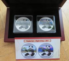 2 x 30g Silber 10 Yuan Münzen Panda Satz 2017 Night & Day
