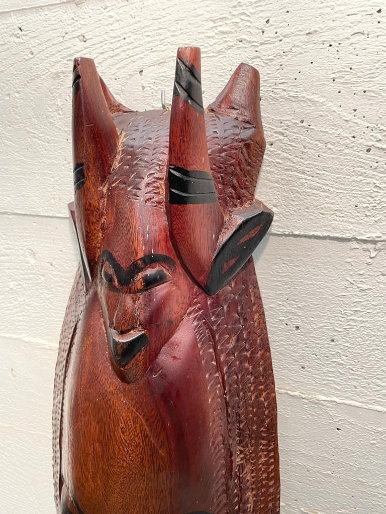 Internationale Kunst: Geschnitzte afrikanische Holzmaske – Gebraucht aus Schwerzenbach von Tamama 8