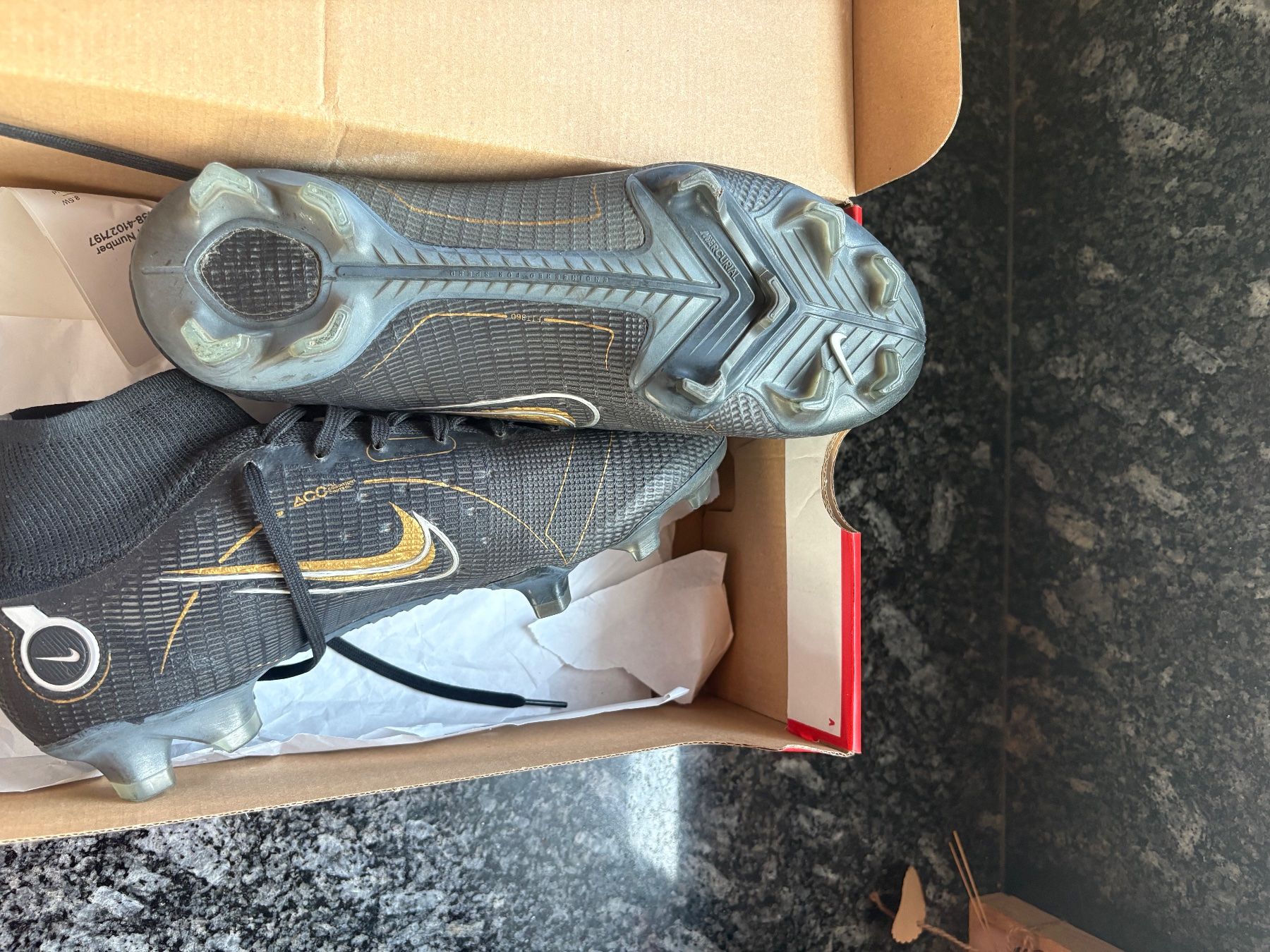 Nike Chaussures hommes: Nike Superly – D'occasion à Visperterminen par yve_5plp 1