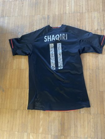FC Bayern Shakiri Trikot