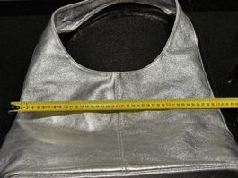 Silberfarbene Handtasche, gebraucht, tolles Accessoire!