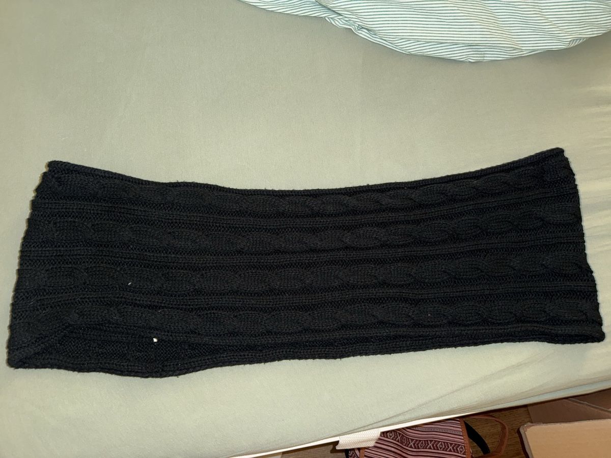 Foulards, Tücher & Schals: Schwarzer Strick-Loop/Schlauchschal – Gebraucht aus Zürich von bia_6kmj