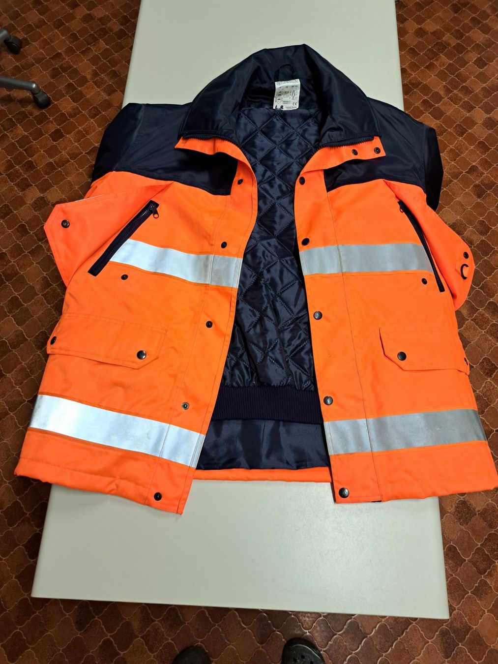 Giacche: Arbeitsjacke MASCOT Gr.L – Usato da Holderbank AG venduto da Erohr 2