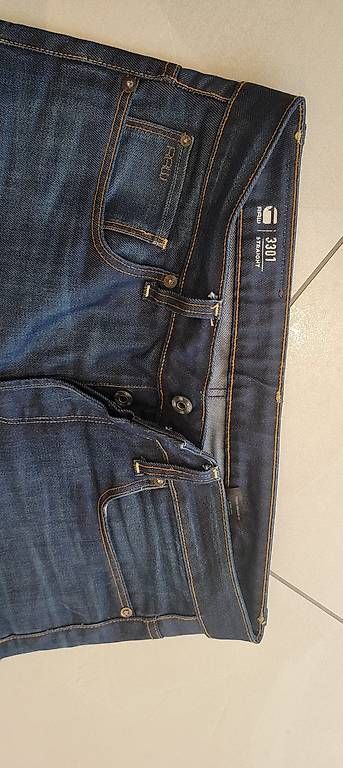 Jeans: Jeans von RAW Grösse 31/30 – Gebraucht aus Remetschwil von Smitt 2