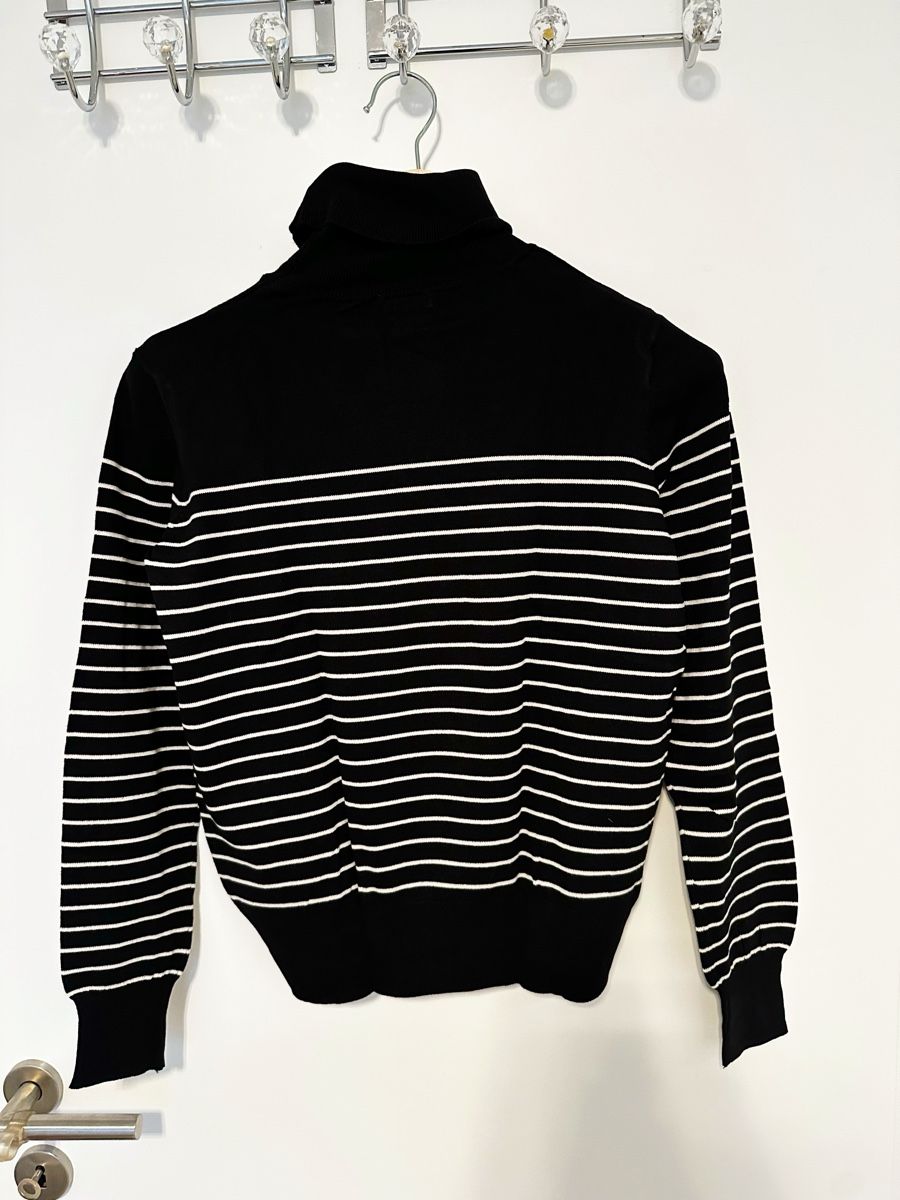 H&M Maglioni & Felpe: H&M Rollkragpullover, Grösse M, Schwarz/Weiss Gestreift-neu! – Nuovo (secondo la descrizione) da Eglisau venduto da Brewster1 1